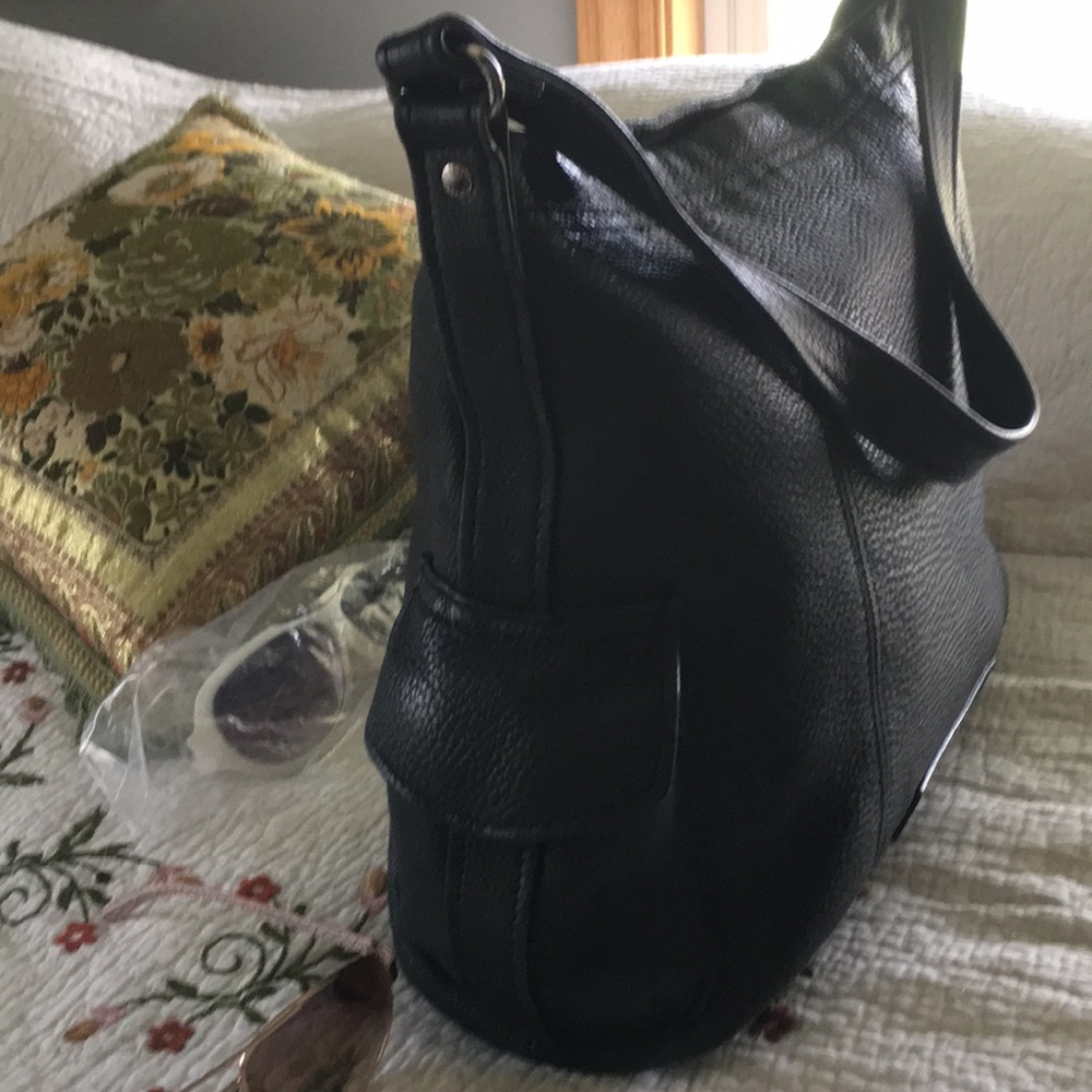Authentic !!💕FOSSIL BAG BLACK LEATHER - Picture 5 of 6